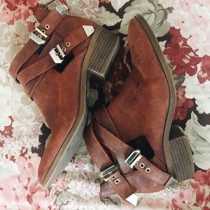 Seychelles buckle ankle boots